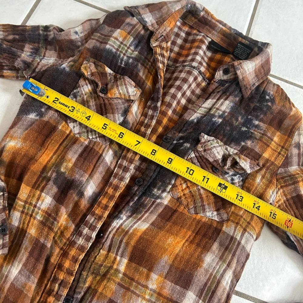 Daytrip Checkered Shirt in Brown and Yellow - Picture 6 of 7